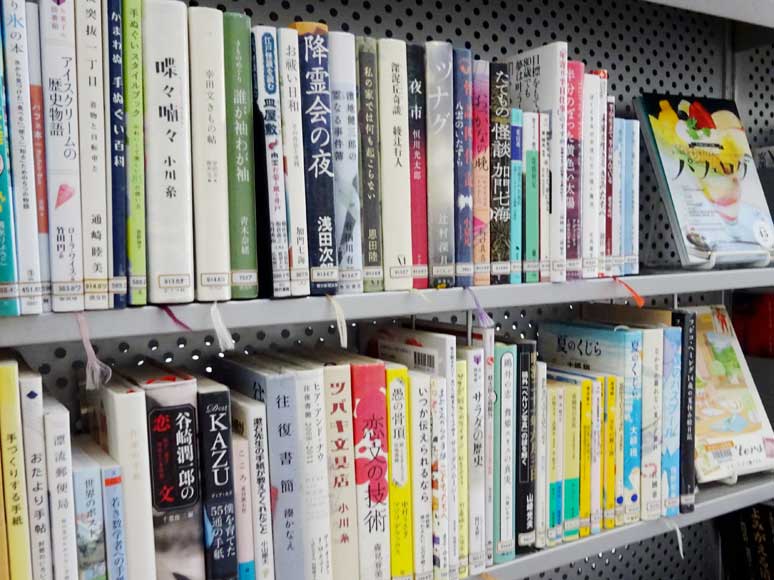 「7月の本」コーナーの本