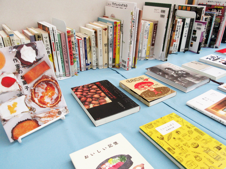 「10月の本」コーナーの本